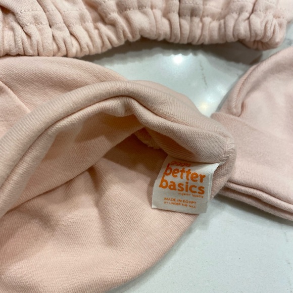 Giggle Organic Cotton Onesie w/ Two Hats size 0-6 months - Picture 6 of 6